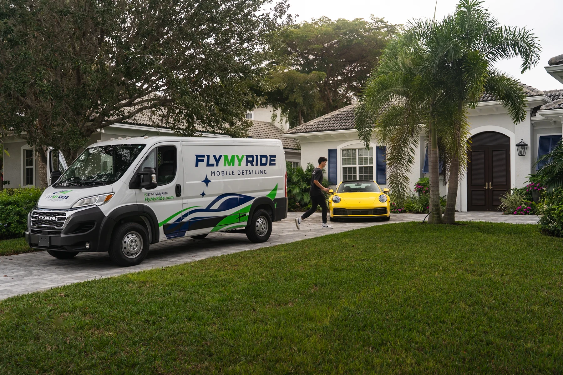 FlyMyRide &middot; At the customer&rsquo;s home