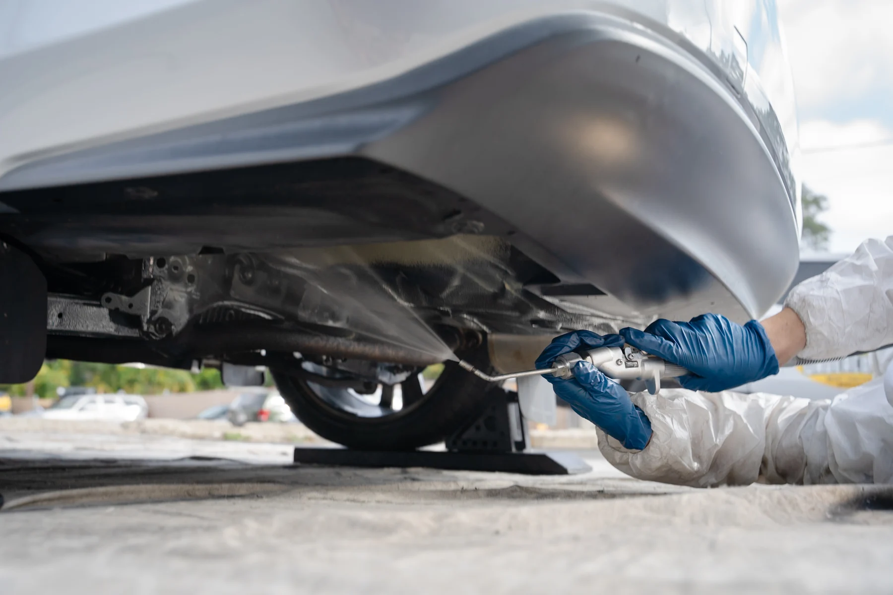 UnderCover Undercoaters &middot; Underbody application
